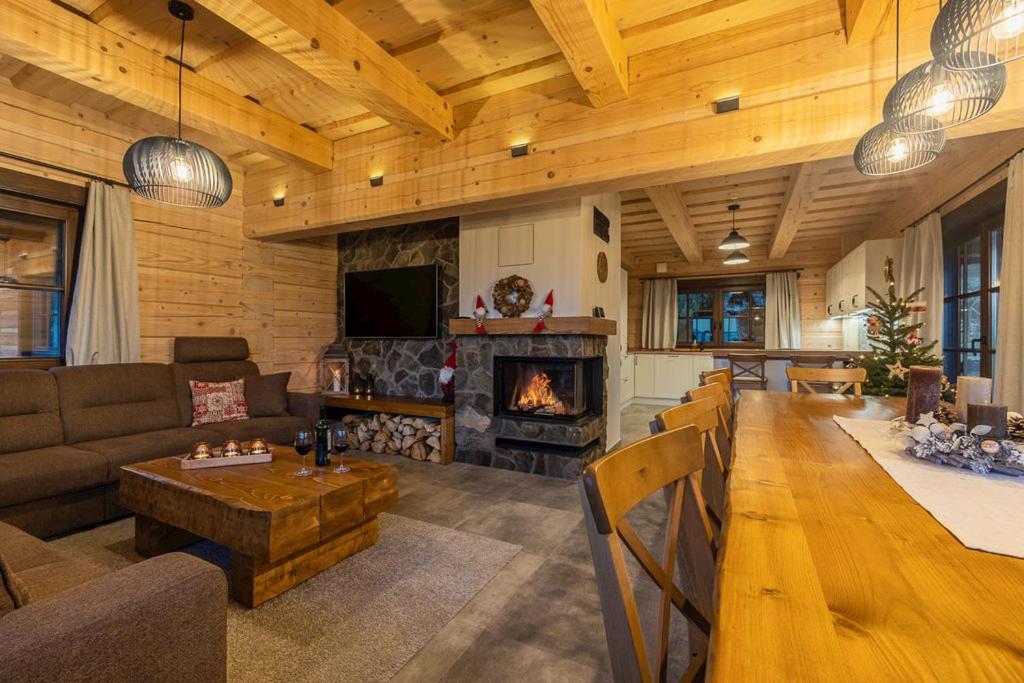 Drevenica Lesanka Villa Демановска Долина Екстериор снимка